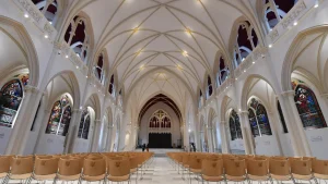 chapelle-universitaire-de-linstitut-catholique-de-lille-0